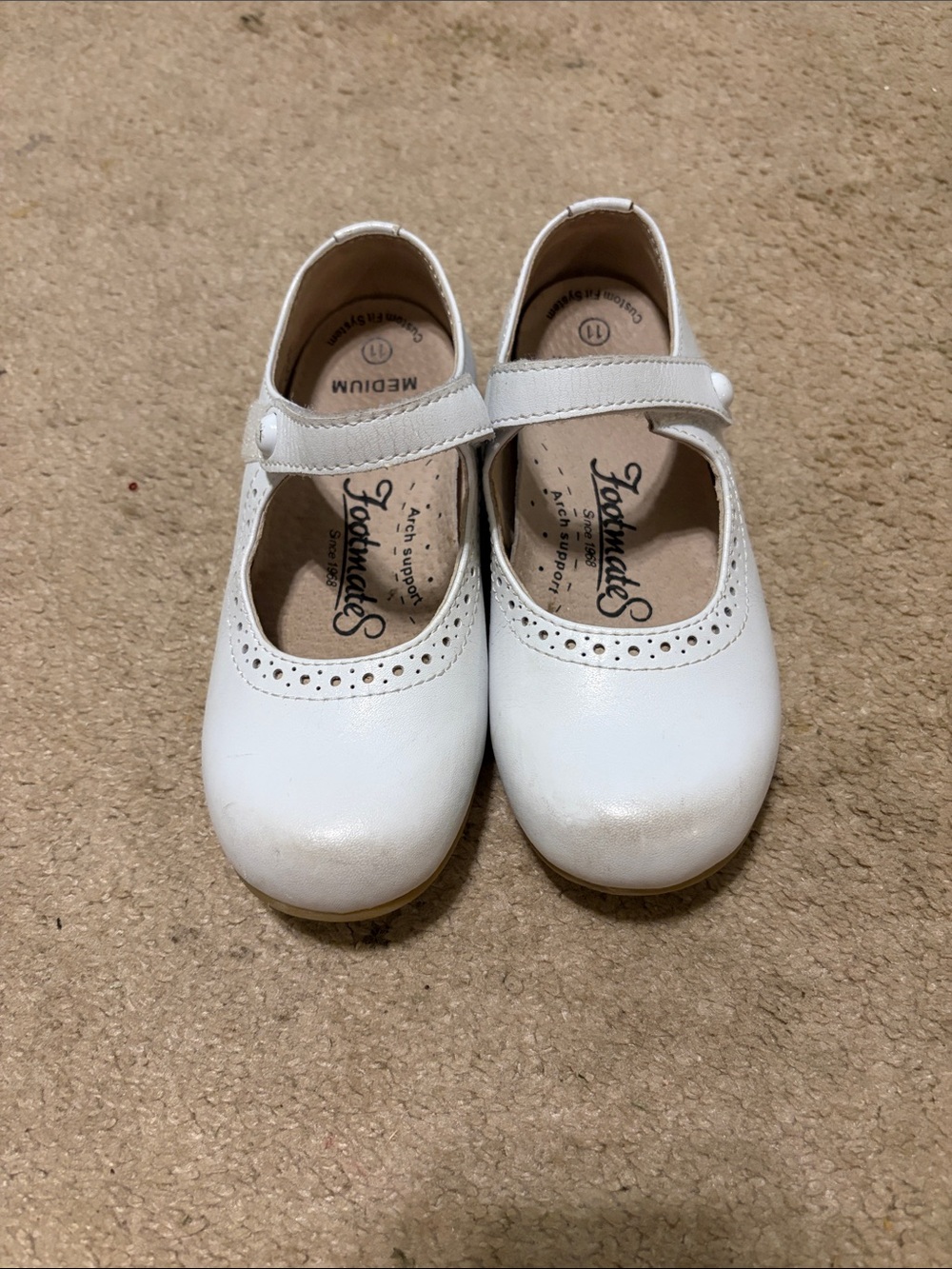 FootMates White Mary Jane Girls Dress Shoes
